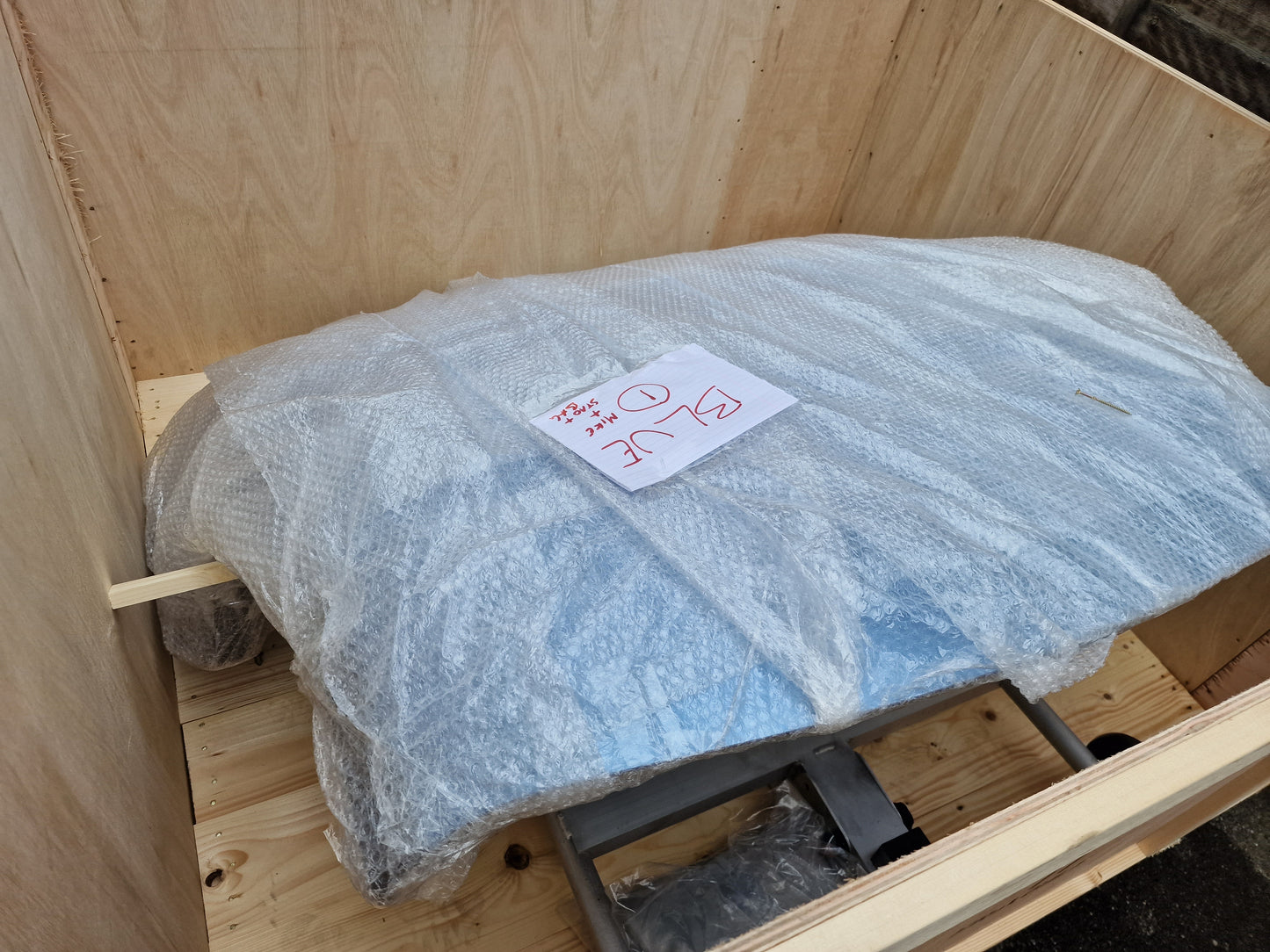 Wooden Crates & Shipping