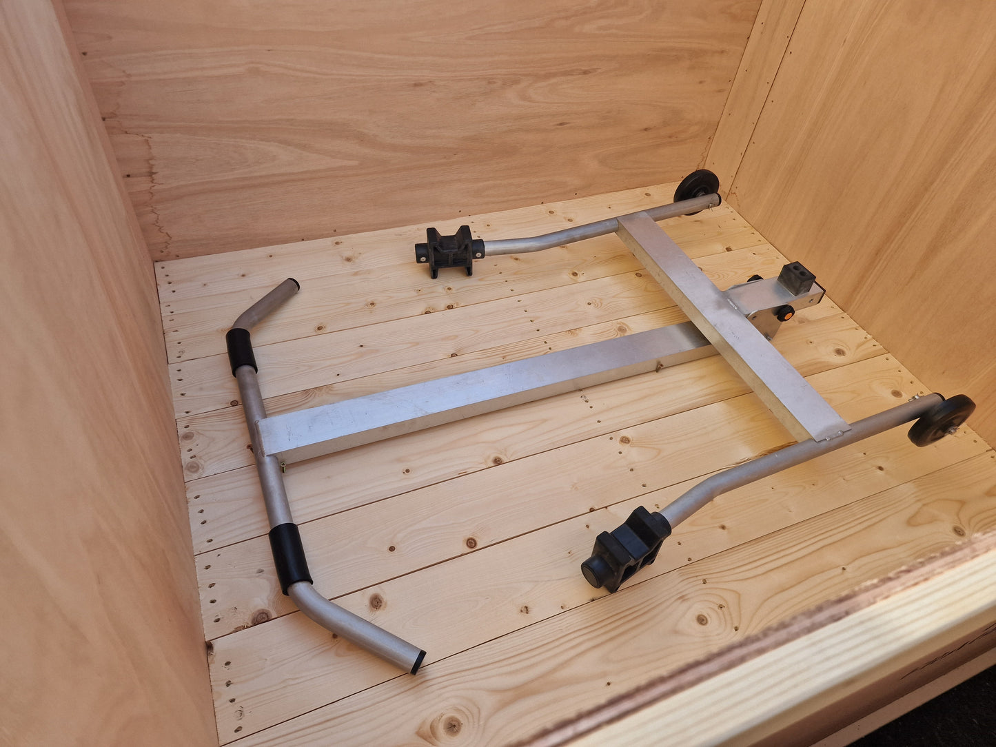 Honda S2000 - OEM Hardtop Stand