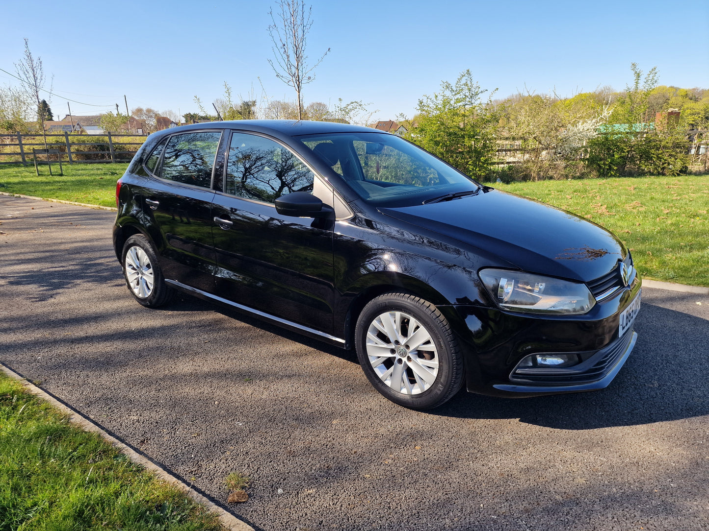 Volkswagen Polo - 2015 Low mileage
